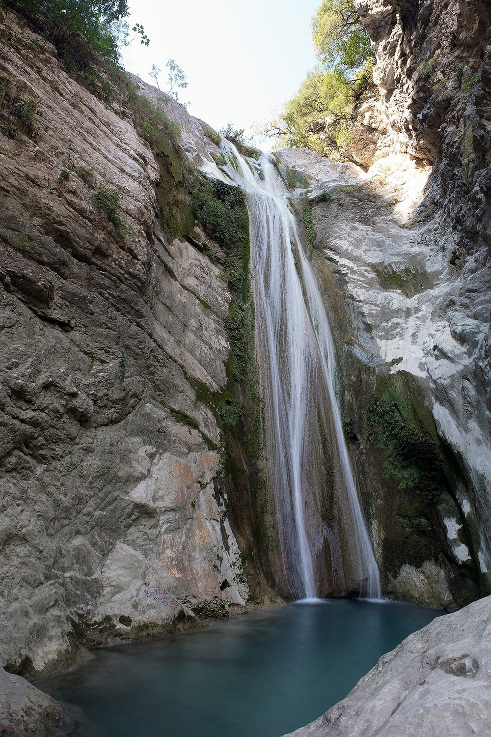 Dipopotamos Waterfalls